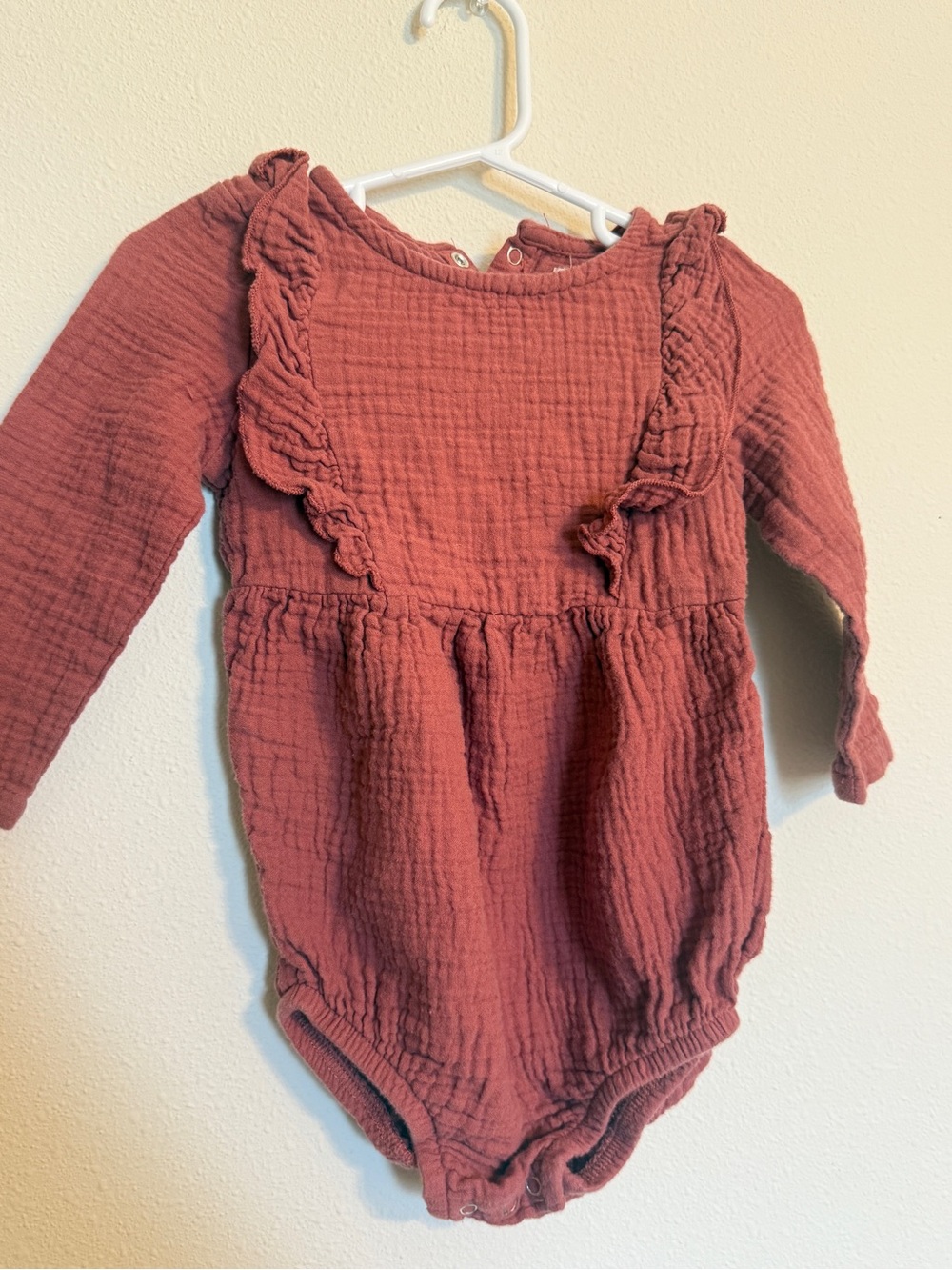 12 month Grayson Collective Baby Gauze Long-Sleeve Bodysuit - Rusty Rose